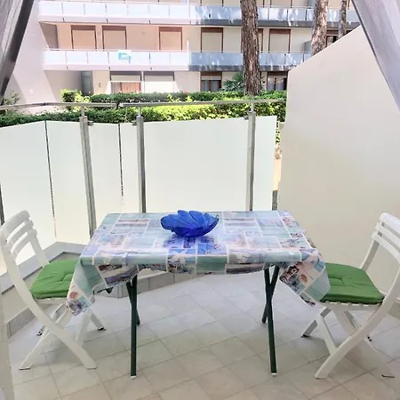 Appartamento Rubin Lignano Sabbiadoro Esterno foto